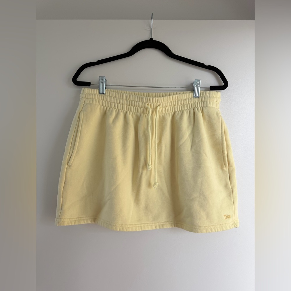 TNA Mini Fleece Yellow Skirt
